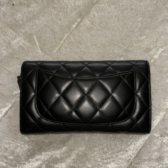 Authentic Chanel woc crossbody - Picture 3 of 6